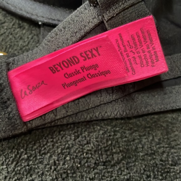 Bra - Picture 3 of 4